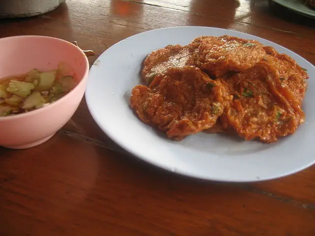 640px-Thai_fish_cake