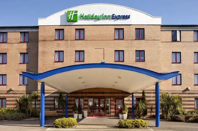 holiday inn express greenock hotels