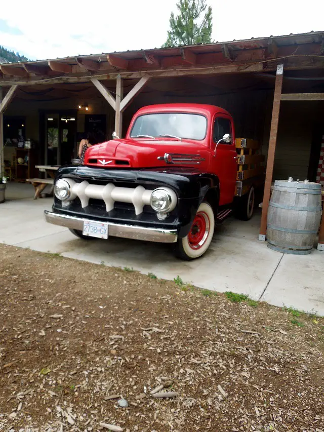 Wine touring, Covert Farms