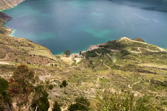 Quilotoa loop The trail into Quilotoa Lake