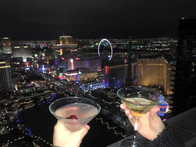 Vegas good times, Balcony Cocktails