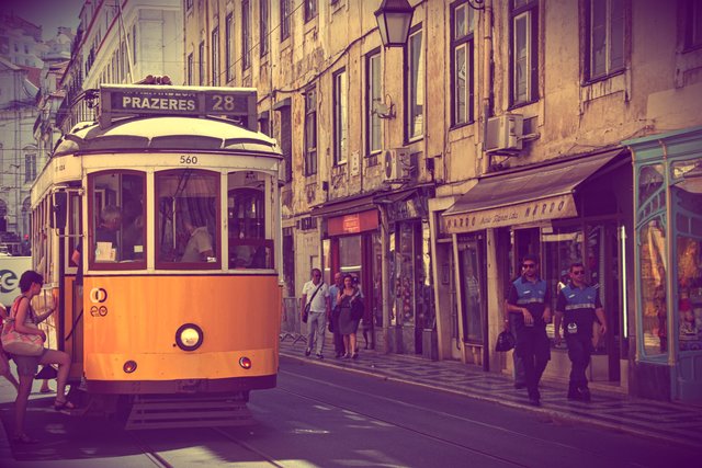 Portuguese summer - StreetCar