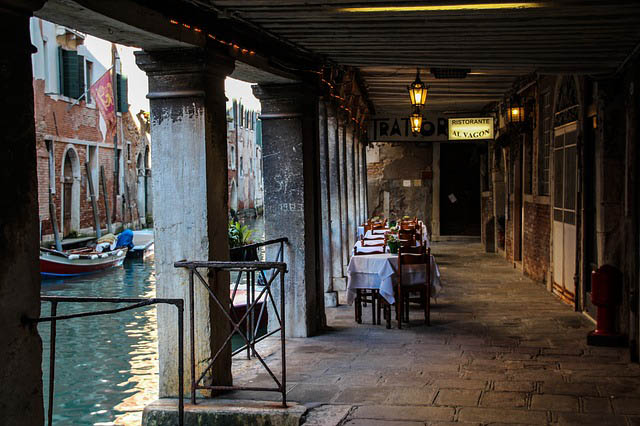 Photos of Venice - dining