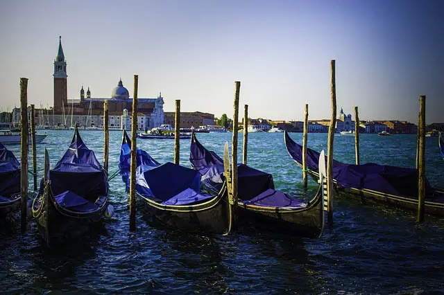 Venice boats - photos of venice
