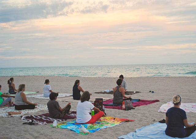 Zen mit Strand Yoga