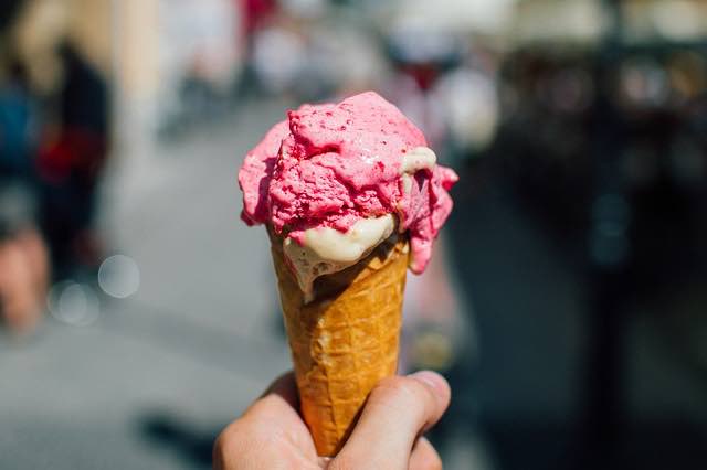 avoid fake gelato ice cream in italy