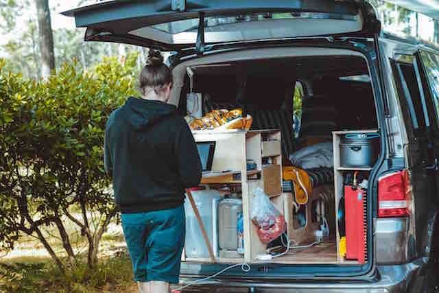 Motorhome packing and unpacking