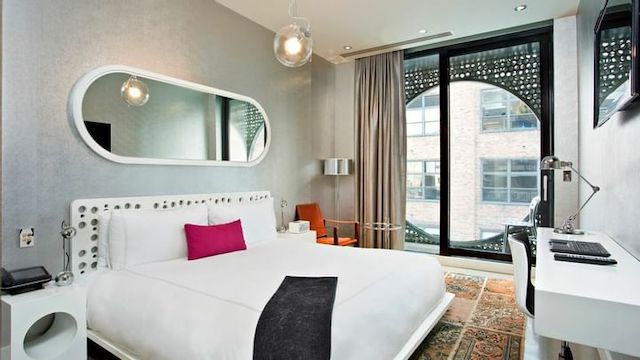 dream hotels in nyc with balcony